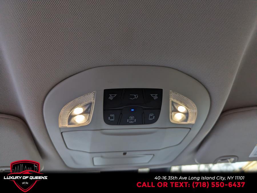 2020 Chrysler Pacifica Touring L FWD, available for sale in Long Island City, New York | Luxury Of Queens. Long Island City, New York 2020 Chrysler Pacifica Touring L FWD, available for sale in Long Island City, New York | Luxury Of Queens. Long Island City, New York
