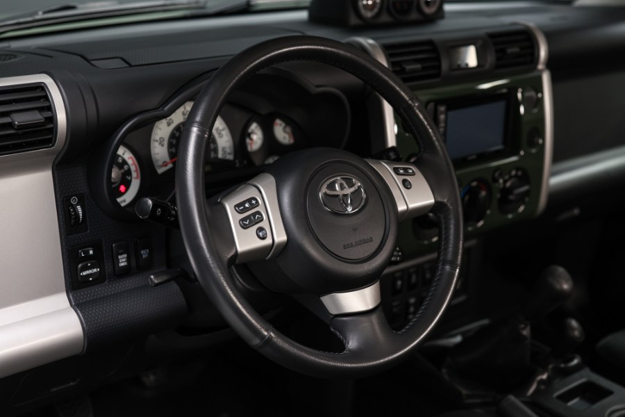2014 Toyota FJ Cruiser 4WD 4dr Man (Natl), available for sale in North Salem, New York | Meccanic Shop North Inc. North Salem, New York 2014 Toyota FJ Cruiser 4WD 4dr Man (Natl), available for sale in North Salem, New York | Meccanic Shop North Inc. North Salem, New York
