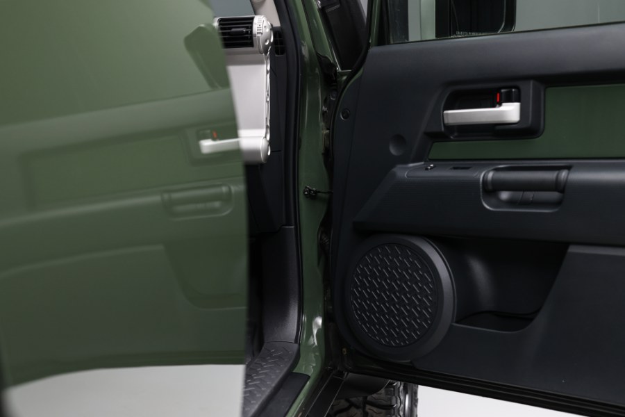 2014 Toyota FJ Cruiser 4WD 4dr Man (Natl), available for sale in North Salem, New York | Meccanic Shop North Inc. North Salem, New York 2014 Toyota FJ Cruiser 4WD 4dr Man (Natl), available for sale in North Salem, New York | Meccanic Shop North Inc. North Salem, New York