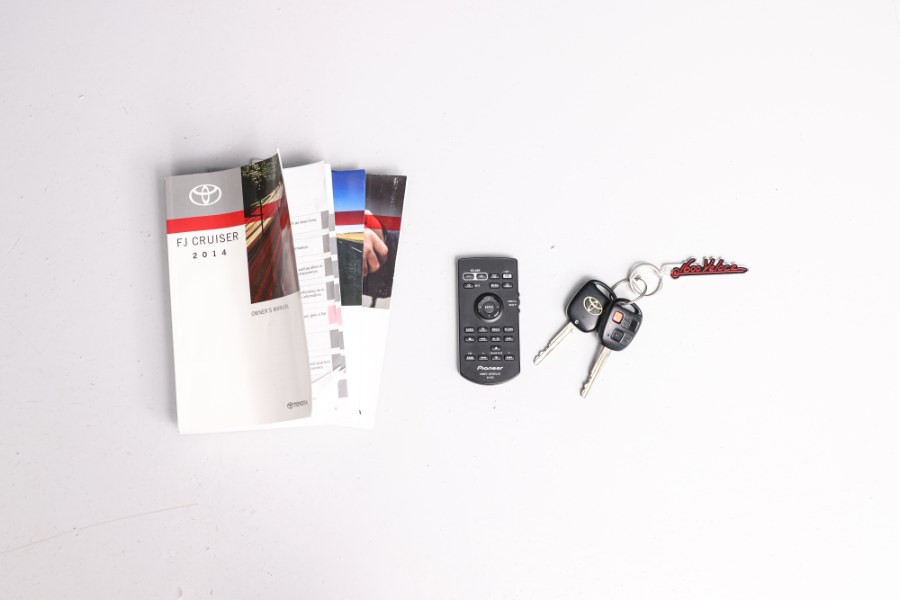 2014 Toyota FJ Cruiser 4WD 4dr Man (Natl), available for sale in North Salem, New York | Meccanic Shop North Inc. North Salem, New York 2014 Toyota FJ Cruiser 4WD 4dr Man (Natl), available for sale in North Salem, New York | Meccanic Shop North Inc. North Salem, New York