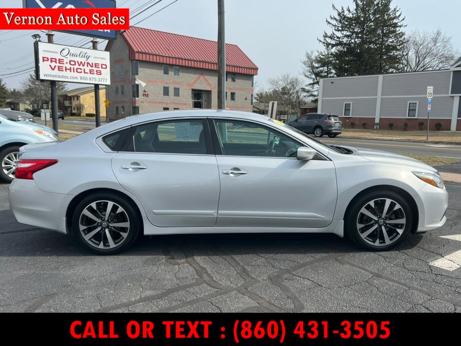 2016 Nissan Altima 4dr Sdn I4 2.5 SR, available for sale in Manchester, Connecticut | Vernon Auto Sale & Service. Manchester, Connecticut 2016 Nissan Altima 4dr Sdn I4 2.5 SR, available for sale in Manchester, Connecticut | Vernon Auto Sale & Service. Manchester, Connecticut