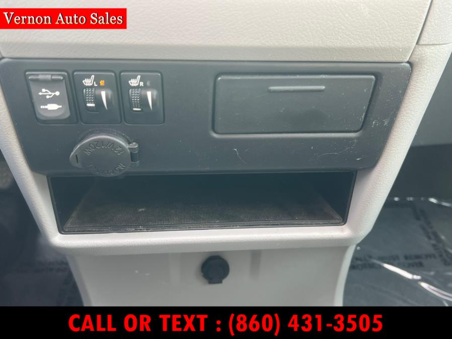 2015 Toyota Sienna 5dr 7-Pass Van XLE AWD (Natl), available for sale in Manchester, Connecticut | Vernon Auto Sale & Service. Manchester, Connecticut 2015 Toyota Sienna 5dr 7-Pass Van XLE AWD (Natl), available for sale in Manchester, Connecticut | Vernon Auto Sale & Service. Manchester, Connecticut