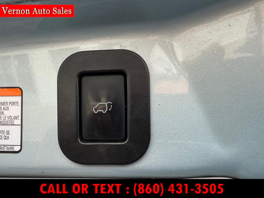 2015 Toyota Sienna 5dr 7-Pass Van XLE AWD (Natl), available for sale in Manchester, Connecticut | Vernon Auto Sale & Service. Manchester, Connecticut 2015 Toyota Sienna 5dr 7-Pass Van XLE AWD (Natl), available for sale in Manchester, Connecticut | Vernon Auto Sale & Service. Manchester, Connecticut