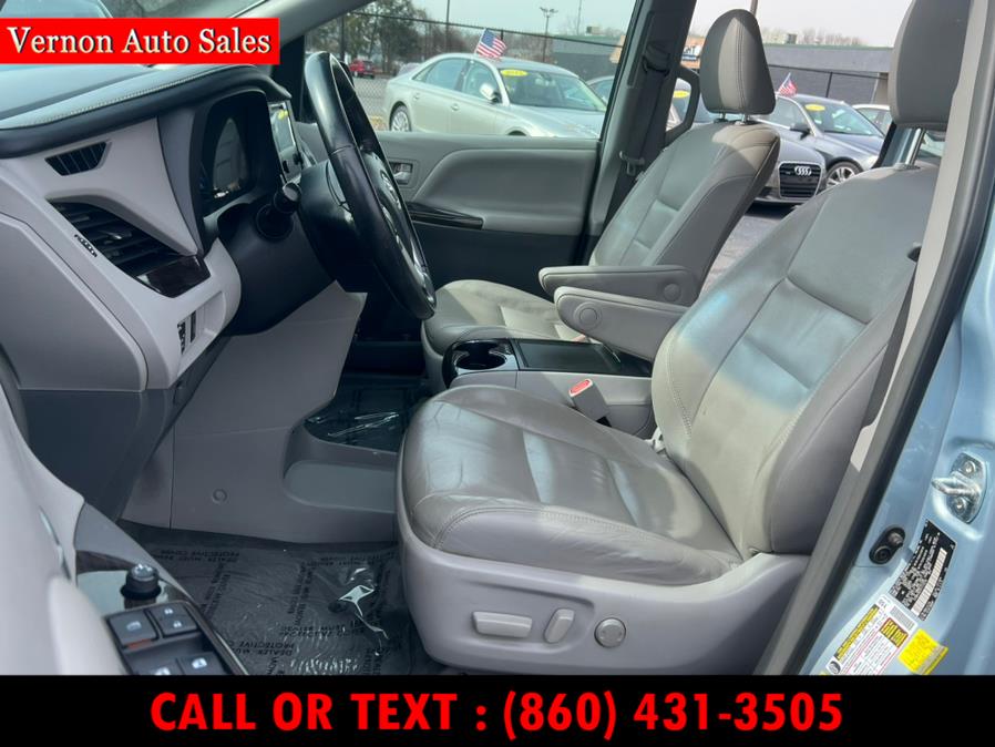 2015 Toyota Sienna 5dr 7-Pass Van XLE AWD (Natl), available for sale in Manchester, Connecticut | Vernon Auto Sale & Service. Manchester, Connecticut 2015 Toyota Sienna 5dr 7-Pass Van XLE AWD (Natl), available for sale in Manchester, Connecticut | Vernon Auto Sale & Service. Manchester, Connecticut
