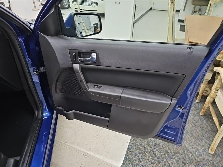 2008 Ford Focus 4dr Sdn SES, available for sale in West Haven, Connecticut | Auto Fair Inc.. West Haven, Connecticut 2008 Ford Focus 4dr Sdn SES, available for sale in West Haven, Connecticut | Auto Fair Inc.. West Haven, Connecticut
