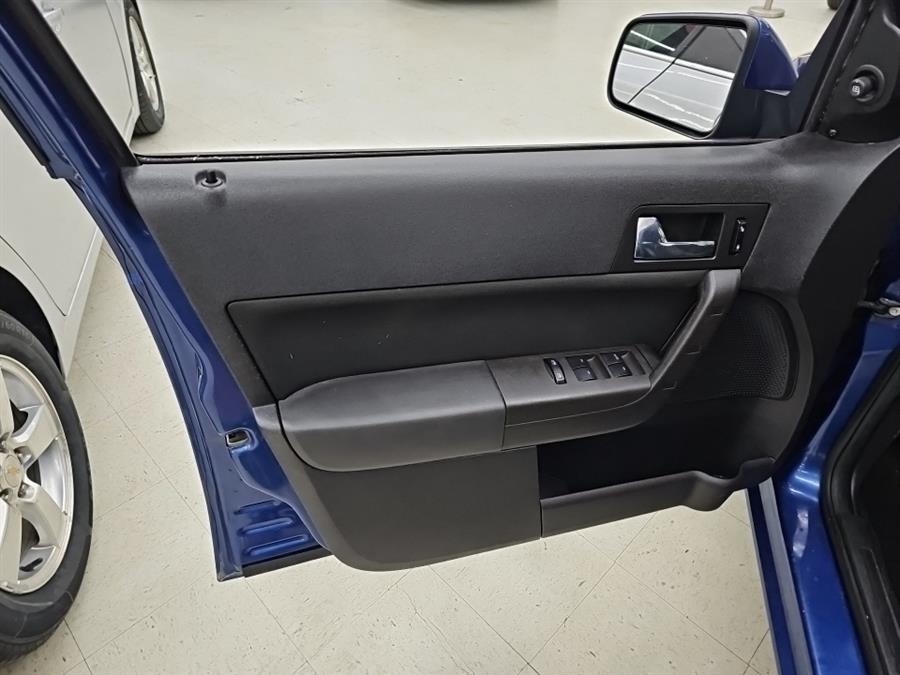 2008 Ford Focus 4dr Sdn SES, available for sale in West Haven, Connecticut | Auto Fair Inc.. West Haven, Connecticut 2008 Ford Focus 4dr Sdn SES, available for sale in West Haven, Connecticut | Auto Fair Inc.. West Haven, Connecticut