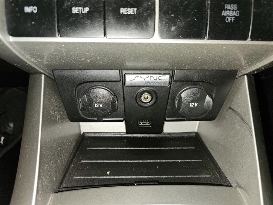 2008 Ford Focus 4dr Sdn SES, available for sale in West Haven, Connecticut | Auto Fair Inc.. West Haven, Connecticut 2008 Ford Focus 4dr Sdn SES, available for sale in West Haven, Connecticut | Auto Fair Inc.. West Haven, Connecticut