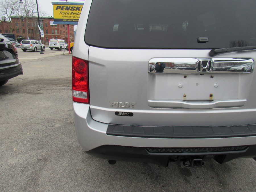 2013 Honda Pilot LX, available for sale in Worcester, Massachusetts | Hilario's Auto Sales Inc.. Worcester, Massachusetts 2013 Honda Pilot LX, available for sale in Worcester, Massachusetts | Hilario's Auto Sales Inc.. Worcester, Massachusetts