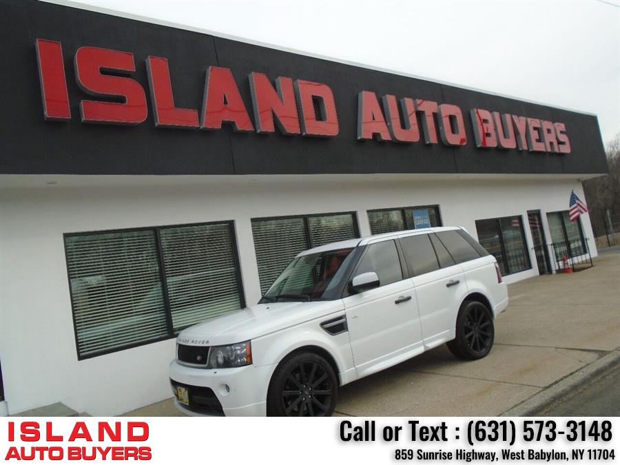 2011 Land Rover Range Rover Sport HSE 4x4 4dr SUV, available for sale in West Babylon, New York | Island Auto Buyers. West Babylon, New York