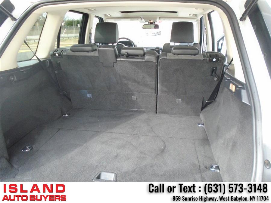 2011 Land Rover Range Rover Sport HSE 4x4 4dr SUV, available for sale in West Babylon, New York | Island Auto Buyers. West Babylon, New York 2011 Land Rover Range Rover Sport HSE 4x4 4dr SUV, available for sale in West Babylon, New York | Island Auto Buyers. West Babylon, New York