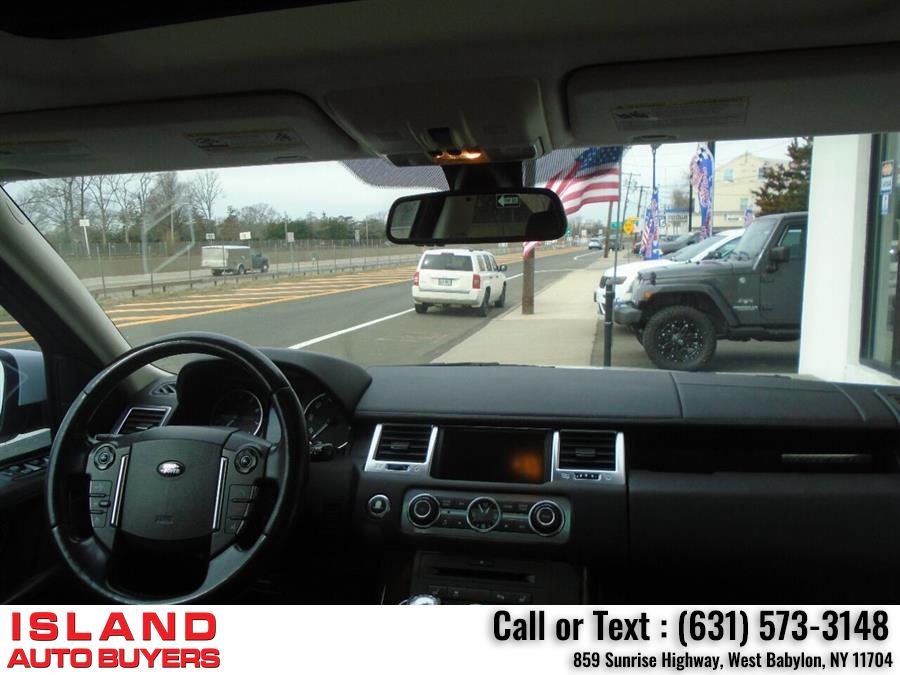 2011 Land Rover Range Rover Sport HSE 4x4 4dr SUV, available for sale in West Babylon, New York | Island Auto Buyers. West Babylon, New York 2011 Land Rover Range Rover Sport HSE 4x4 4dr SUV, available for sale in West Babylon, New York | Island Auto Buyers. West Babylon, New York