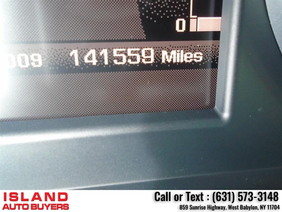 2011 Land Rover Range Rover Sport HSE 4x4 4dr SUV, available for sale in West Babylon, New York | Island Auto Buyers. West Babylon, New York 2011 Land Rover Range Rover Sport HSE 4x4 4dr SUV, available for sale in West Babylon, New York | Island Auto Buyers. West Babylon, New York