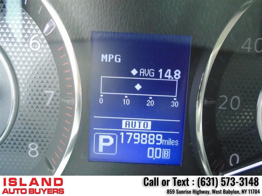 2017 Nissan Armada Platinum 4x4 4dr SUV, available for sale in West Babylon, New York | Island Auto Buyers. West Babylon, New York 2017 Nissan Armada Platinum 4x4 4dr SUV, available for sale in West Babylon, New York | Island Auto Buyers. West Babylon, New York