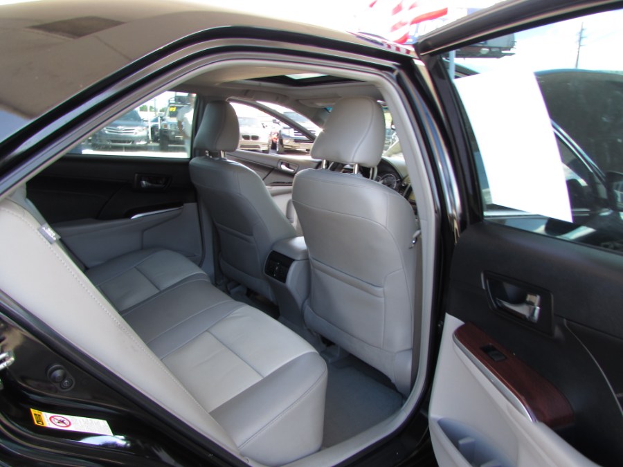 2013 Toyota Camry 4dr Sdn V6 Auto XLE (Natl), available for sale in Orlando, Florida | VIP Auto Enterprise, Inc. Orlando, Florida 2013 Toyota Camry 4dr Sdn V6 Auto XLE (Natl), available for sale in Orlando, Florida | VIP Auto Enterprise, Inc. Orlando, Florida