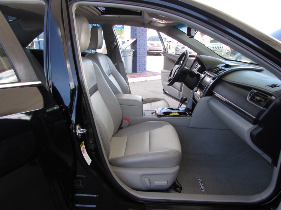 2013 Toyota Camry 4dr Sdn V6 Auto XLE (Natl), available for sale in Orlando, Florida | VIP Auto Enterprise, Inc. Orlando, Florida 2013 Toyota Camry 4dr Sdn V6 Auto XLE (Natl), available for sale in Orlando, Florida | VIP Auto Enterprise, Inc. Orlando, Florida