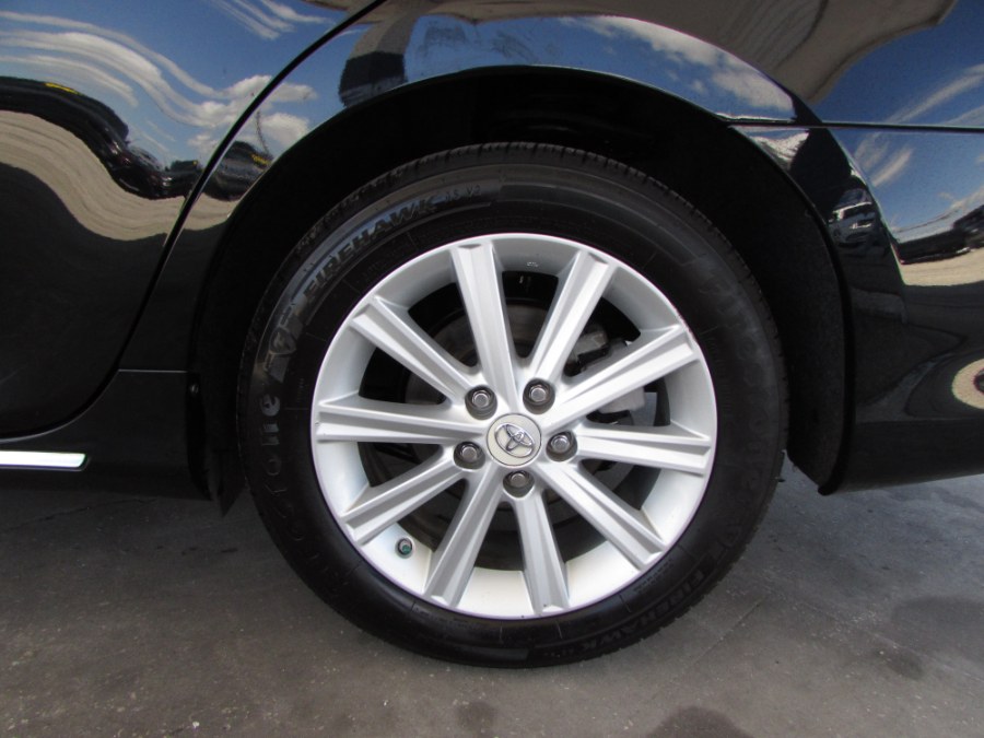 2013 Toyota Camry 4dr Sdn V6 Auto XLE (Natl), available for sale in Orlando, Florida | VIP Auto Enterprise, Inc. Orlando, Florida 2013 Toyota Camry 4dr Sdn V6 Auto XLE (Natl), available for sale in Orlando, Florida | VIP Auto Enterprise, Inc. Orlando, Florida