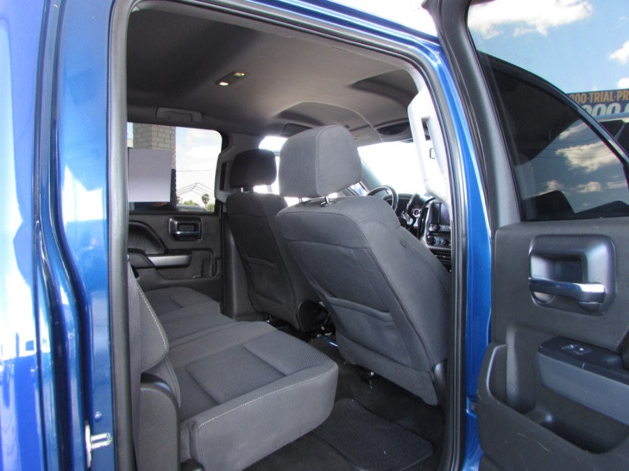 2017 Chevrolet Silverado 1500 2WD Crew Cab 143.5" LT w/1LT, available for sale in Orlando, Florida | VIP Auto Enterprise, Inc. Orlando, Florida 2017 Chevrolet Silverado 1500 2WD Crew Cab 143.5" LT w/1LT, available for sale in Orlando, Florida | VIP Auto Enterprise, Inc. Orlando, Florida