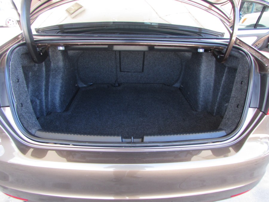 2012 Volkswagen Jetta Sedan 4dr Auto SEL w/Sunroof, available for sale in Orlando, Florida | VIP Auto Enterprise, Inc. Orlando, Florida 2012 Volkswagen Jetta Sedan 4dr Auto SEL w/Sunroof, available for sale in Orlando, Florida | VIP Auto Enterprise, Inc. Orlando, Florida