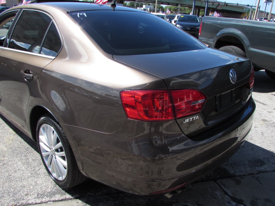 2012 Volkswagen Jetta Sedan 4dr Auto SEL w/Sunroof, available for sale in Orlando, Florida | VIP Auto Enterprise, Inc. Orlando, Florida 2012 Volkswagen Jetta Sedan 4dr Auto SEL w/Sunroof, available for sale in Orlando, Florida | VIP Auto Enterprise, Inc. Orlando, Florida