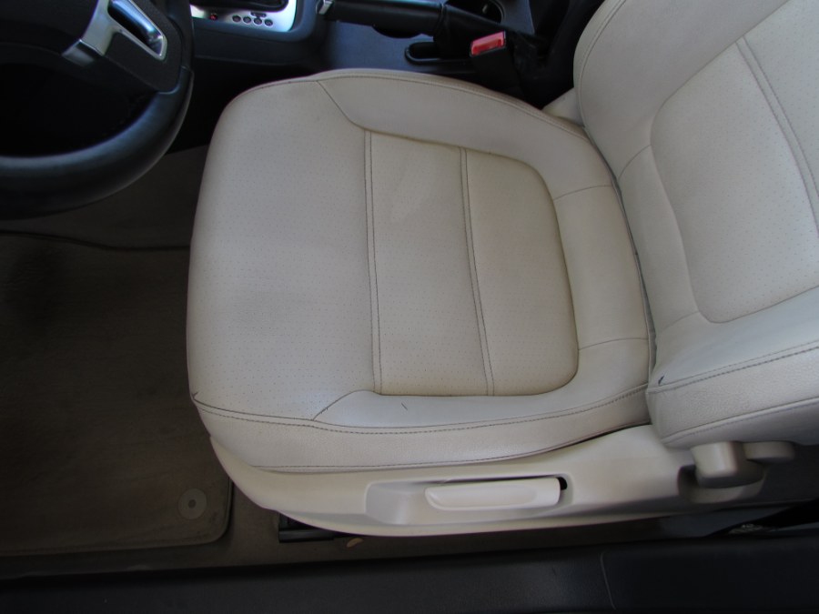2012 Volkswagen Jetta Sedan 4dr Auto SEL w/Sunroof, available for sale in Orlando, Florida | VIP Auto Enterprise, Inc. Orlando, Florida 2012 Volkswagen Jetta Sedan 4dr Auto SEL w/Sunroof, available for sale in Orlando, Florida | VIP Auto Enterprise, Inc. Orlando, Florida