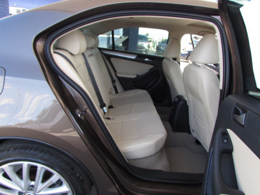 2012 Volkswagen Jetta Sedan 4dr Auto SEL w/Sunroof, available for sale in Orlando, Florida | VIP Auto Enterprise, Inc. Orlando, Florida 2012 Volkswagen Jetta Sedan 4dr Auto SEL w/Sunroof, available for sale in Orlando, Florida | VIP Auto Enterprise, Inc. Orlando, Florida