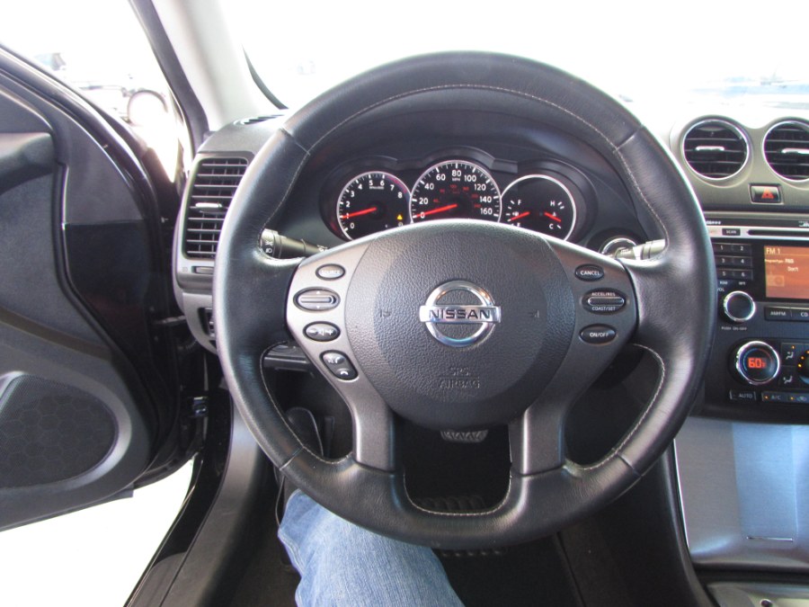 2011 Nissan Altima 2dr Cpe I4 CVT 2.5 S, available for sale in Orlando, Florida | VIP Auto Enterprise, Inc. Orlando, Florida 2011 Nissan Altima 2dr Cpe I4 CVT 2.5 S, available for sale in Orlando, Florida | VIP Auto Enterprise, Inc. Orlando, Florida