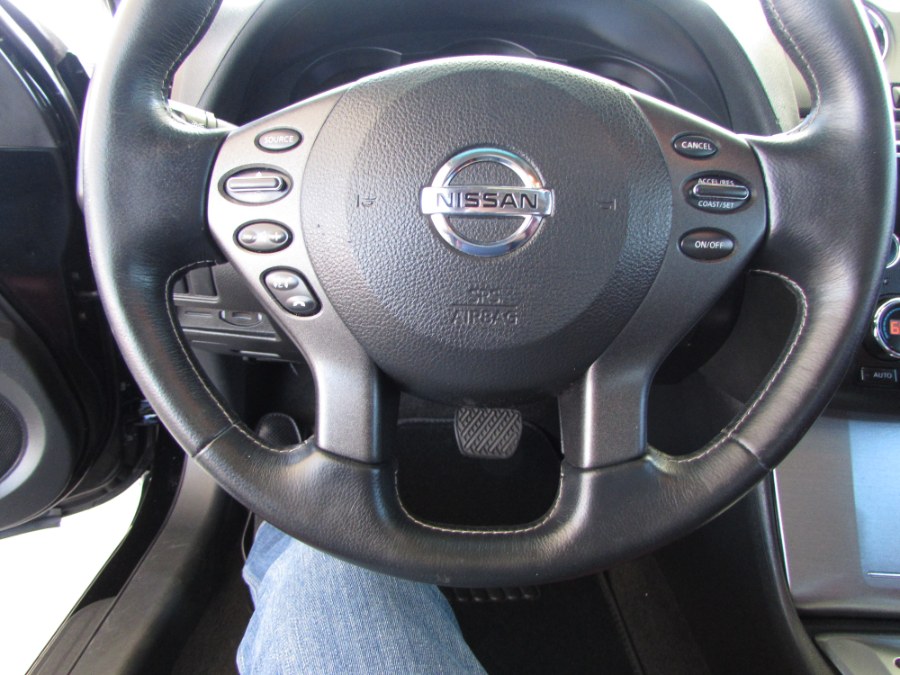 2011 Nissan Altima 2dr Cpe I4 CVT 2.5 S, available for sale in Orlando, Florida | VIP Auto Enterprise, Inc. Orlando, Florida 2011 Nissan Altima 2dr Cpe I4 CVT 2.5 S, available for sale in Orlando, Florida | VIP Auto Enterprise, Inc. Orlando, Florida