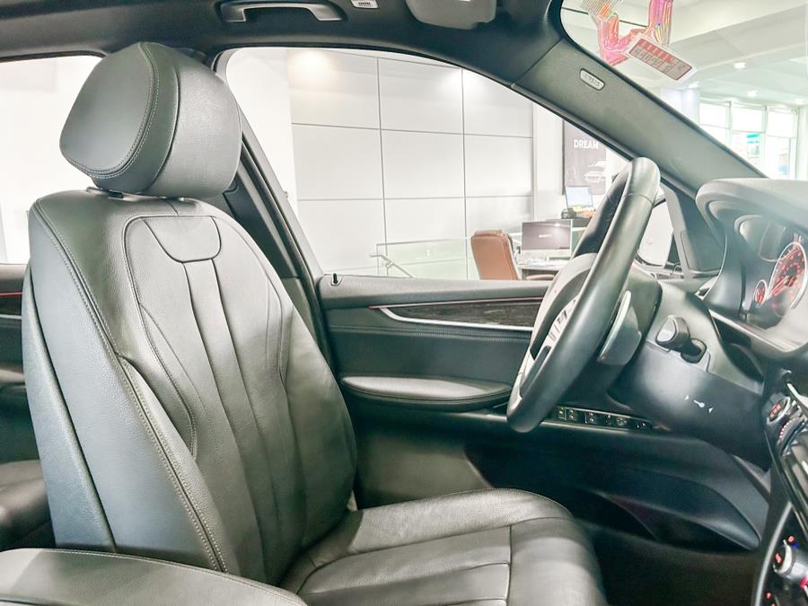 2018 BMW X5 xDrive35i Sports Activity Vehicle, available for sale in Franklin Square, New York | Luxury Motor Club. Franklin Square, New York 2018 BMW X5 xDrive35i Sports Activity Vehicle, available for sale in Franklin Square, New York | Luxury Motor Club. Franklin Square, New York