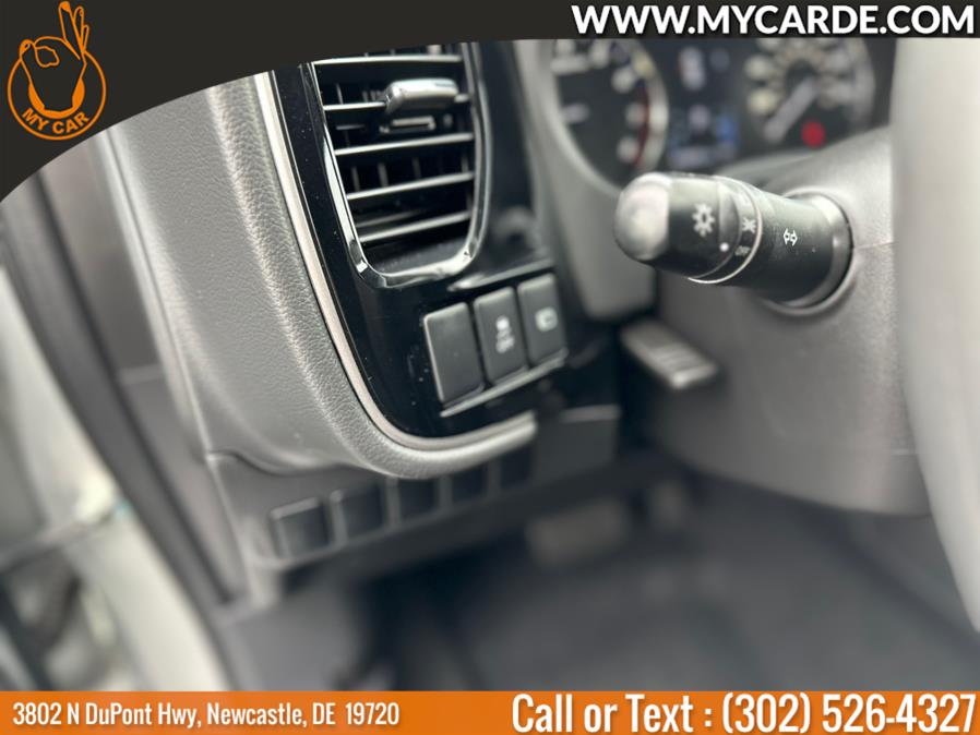 2020 Mitsubishi Outlander ES FWD, available for sale in New Castle, Delaware | My Car. New Castle, Delaware 2020 Mitsubishi Outlander ES FWD, available for sale in New Castle, Delaware | My Car. New Castle, Delaware