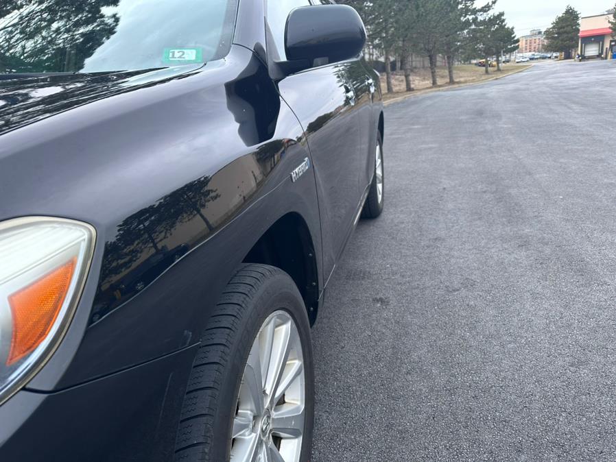 2009 Toyota Highlander Hybrid 4WD 4dr Limited w/3rd Row, available for sale in Revere, Massachusetts | Wonderland Auto. Revere, Massachusetts 2009 Toyota Highlander Hybrid 4WD 4dr Limited w/3rd Row, available for sale in Revere, Massachusetts | Wonderland Auto. Revere, Massachusetts
