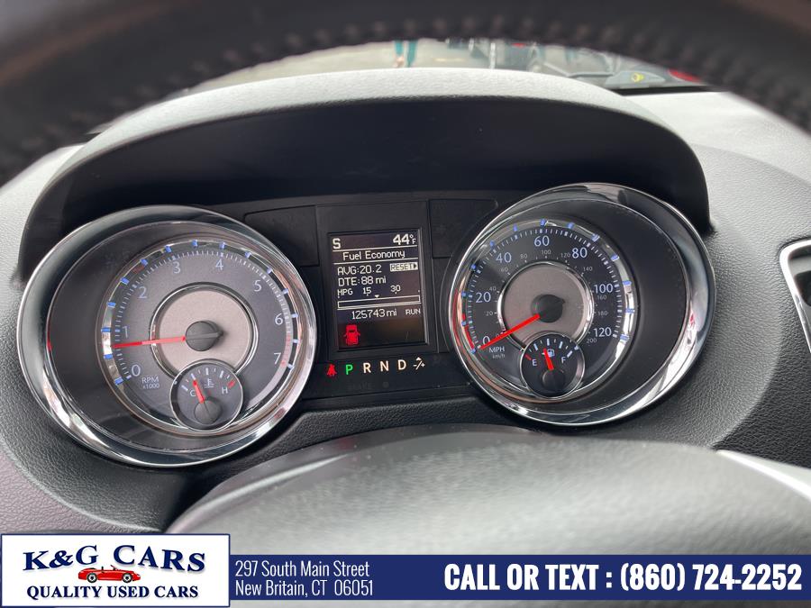 2015 Chrysler Town & Country 4dr Wgn Touring, available for sale in New Britain, Connecticut | K and G Cars . New Britain, Connecticut 2015 Chrysler Town & Country 4dr Wgn Touring, available for sale in New Britain, Connecticut | K and G Cars . New Britain, Connecticut