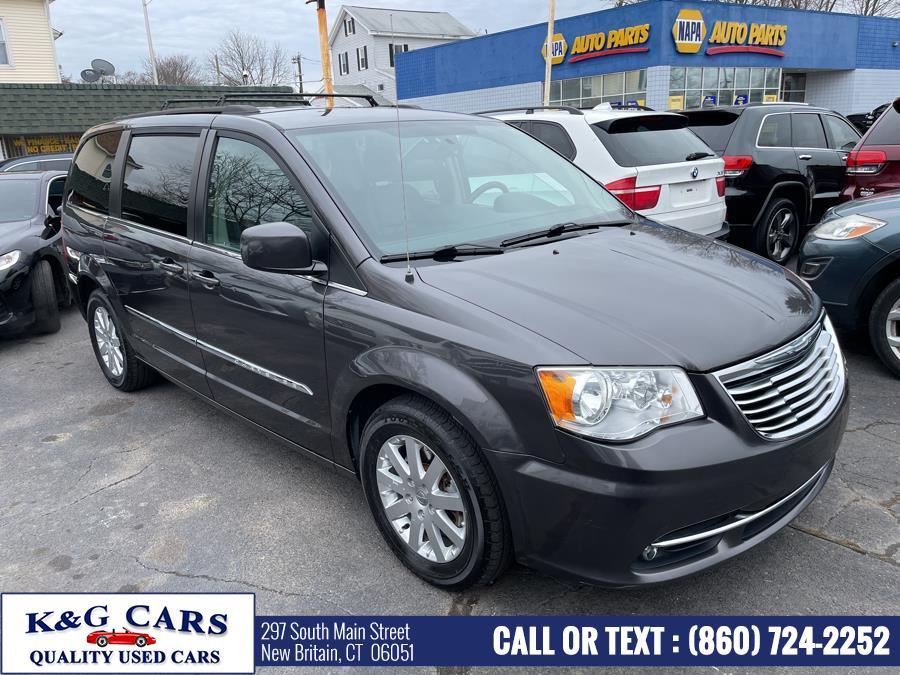 2015 Chrysler Town & Country 4dr Wgn Touring, available for sale in New Britain, Connecticut | K and G Cars . New Britain, Connecticut 2015 Chrysler Town & Country 4dr Wgn Touring, available for sale in New Britain, Connecticut | K and G Cars . New Britain, Connecticut