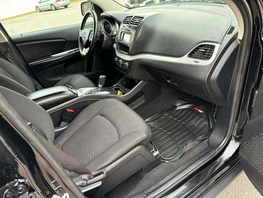 2015 Dodge Journey AWD 4dr SE, available for sale in South Windsor, Connecticut | Mike And Tony Auto Sales, Inc. South Windsor, Connecticut 2015 Dodge Journey AWD 4dr SE, available for sale in South Windsor, Connecticut | Mike And Tony Auto Sales, Inc. South Windsor, Connecticut