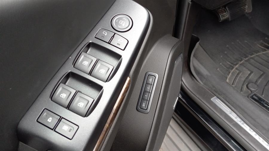 2015 Chevrolet Tahoe 4WD 4dr LT, available for sale in Old Saybrook, Connecticut | Saybrook Auto Barn. Old Saybrook, Connecticut 2015 Chevrolet Tahoe 4WD 4dr LT, available for sale in Old Saybrook, Connecticut | Saybrook Auto Barn. Old Saybrook, Connecticut