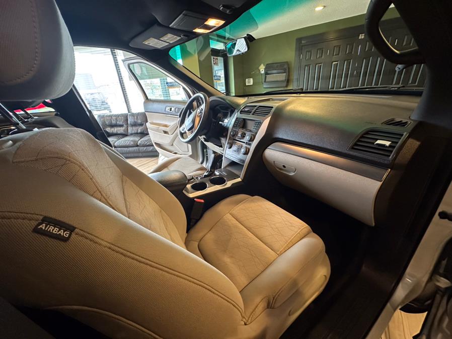 2014 Ford Explorer 4WD 4dr Base, available for sale in West Hartford, Connecticut | AutoMax. West Hartford, Connecticut 2014 Ford Explorer 4WD 4dr Base, available for sale in West Hartford, Connecticut | AutoMax. West Hartford, Connecticut