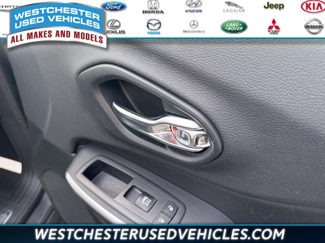 2019 Jeep Cherokee Limited, available for sale in White Plains, New York | Westchester Used Vehicles. White Plains, New York 2019 Jeep Cherokee Limited, available for sale in White Plains, New York | Westchester Used Vehicles. White Plains, New York