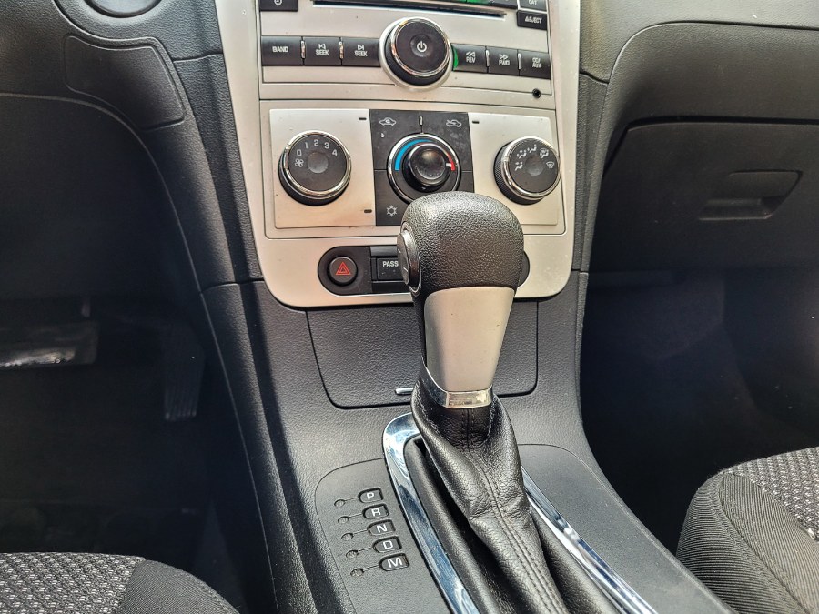 2011 Chevrolet Malibu 4dr Sdn LT w/1LT, available for sale in Newark, New Jersey | RT Auto Center LLC. Newark, New Jersey 2011 Chevrolet Malibu 4dr Sdn LT w/1LT, available for sale in Newark, New Jersey | RT Auto Center LLC. Newark, New Jersey