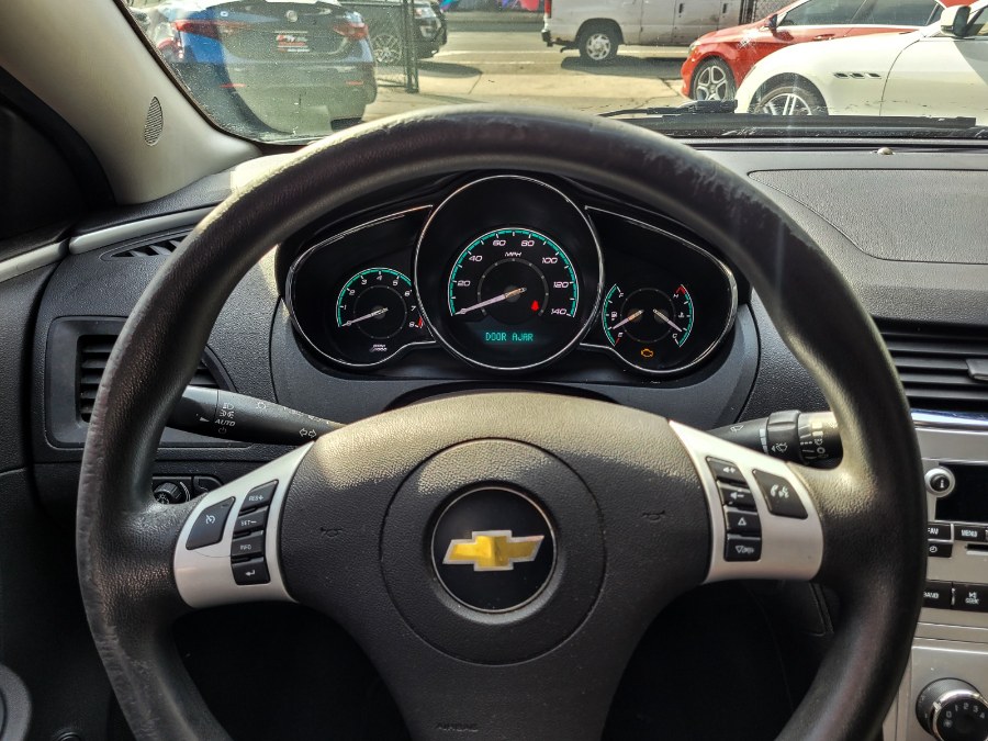 2011 Chevrolet Malibu 4dr Sdn LT w/1LT, available for sale in Newark, New Jersey | RT Auto Center LLC. Newark, New Jersey 2011 Chevrolet Malibu 4dr Sdn LT w/1LT, available for sale in Newark, New Jersey | RT Auto Center LLC. Newark, New Jersey