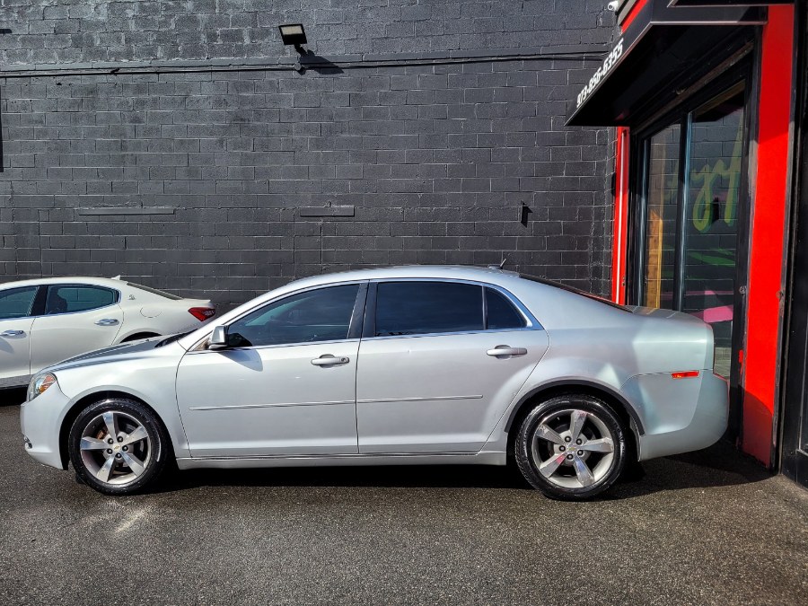 2011 Chevrolet Malibu 4dr Sdn LT w/1LT, available for sale in Newark, New Jersey | RT Auto Center LLC. Newark, New Jersey 2011 Chevrolet Malibu 4dr Sdn LT w/1LT, available for sale in Newark, New Jersey | RT Auto Center LLC. Newark, New Jersey