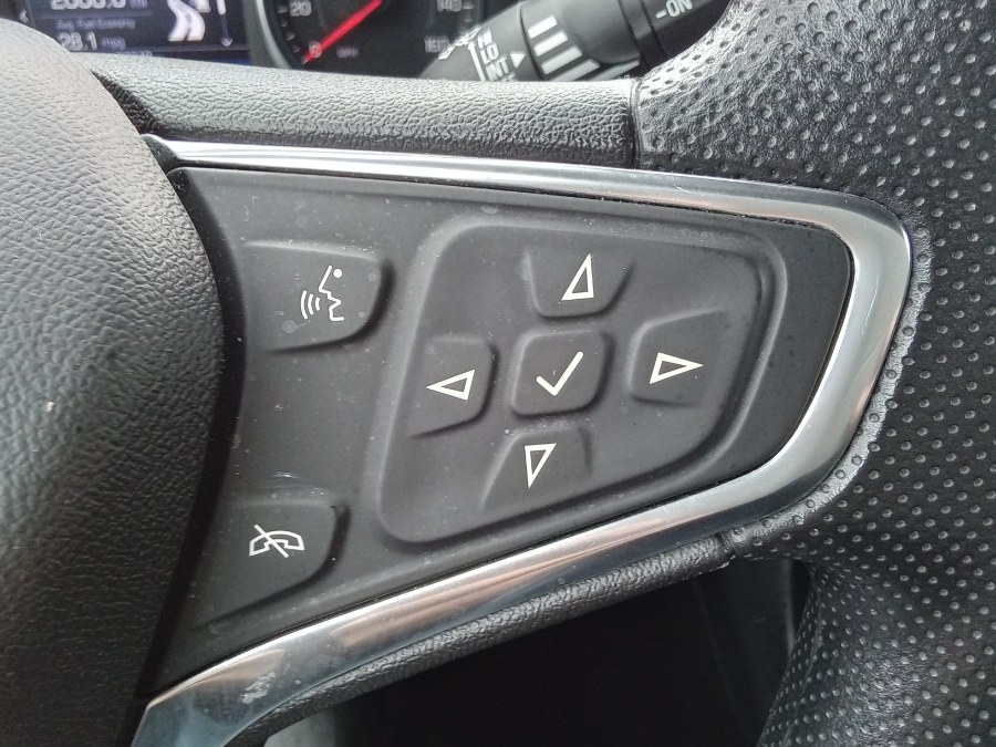 2021 Chevrolet Equinox FWD 4dr LT w/1LT, available for sale in Irvington, New Jersey | NJ Used Cars Center. Irvington, New Jersey 2021 Chevrolet Equinox FWD 4dr LT w/1LT, available for sale in Irvington, New Jersey | NJ Used Cars Center. Irvington, New Jersey
