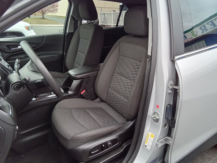2021 Chevrolet Equinox FWD 4dr LT w/1LT, available for sale in Irvington, New Jersey | NJ Used Cars Center. Irvington, New Jersey 2021 Chevrolet Equinox FWD 4dr LT w/1LT, available for sale in Irvington, New Jersey | NJ Used Cars Center. Irvington, New Jersey