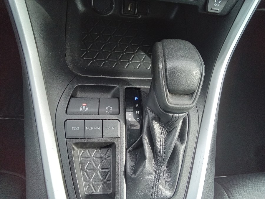 2020 Toyota RAV4 XLE FWD (Natl), available for sale in Irvington, New Jersey | NJ Used Cars Center. Irvington, New Jersey 2020 Toyota RAV4 XLE FWD (Natl), available for sale in Irvington, New Jersey | NJ Used Cars Center. Irvington, New Jersey