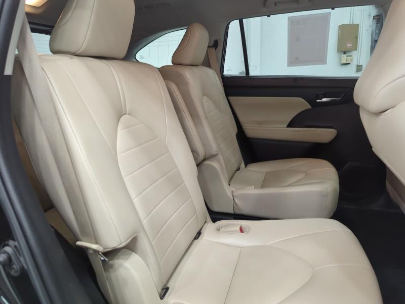 2021 Toyota Highlander XLE, available for sale in Maple Shade, New Jersey | Car Revolution. Maple Shade, New Jersey 2021 Toyota Highlander XLE, available for sale in Maple Shade, New Jersey | Car Revolution. Maple Shade, New Jersey