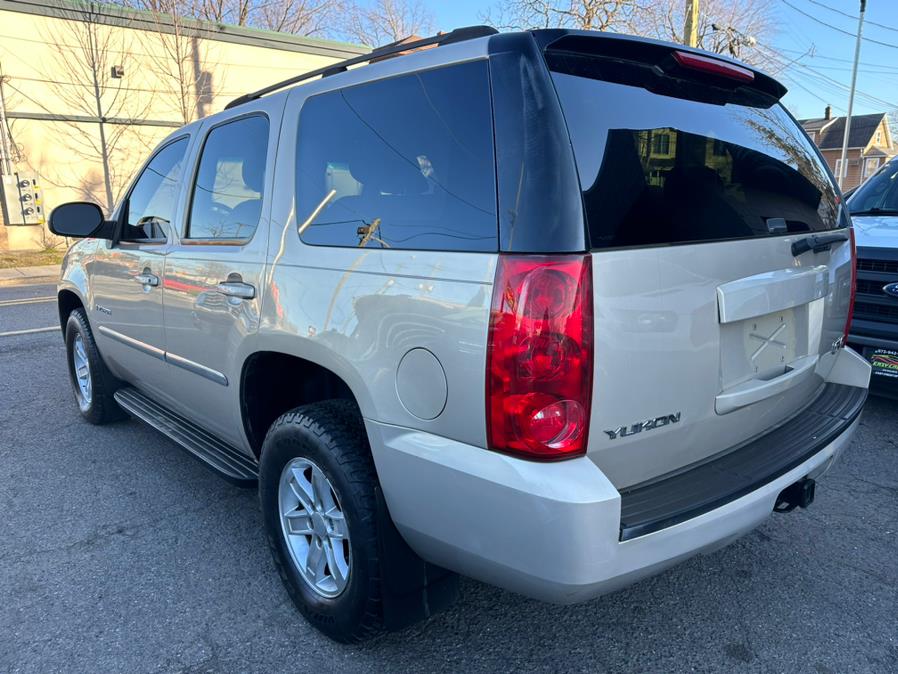 2007 GMC Yukon 4WD 4dr 1500 SLE, available for sale in Little Ferry, New Jersey | Easy Credit of Jersey. Little Ferry, New Jersey