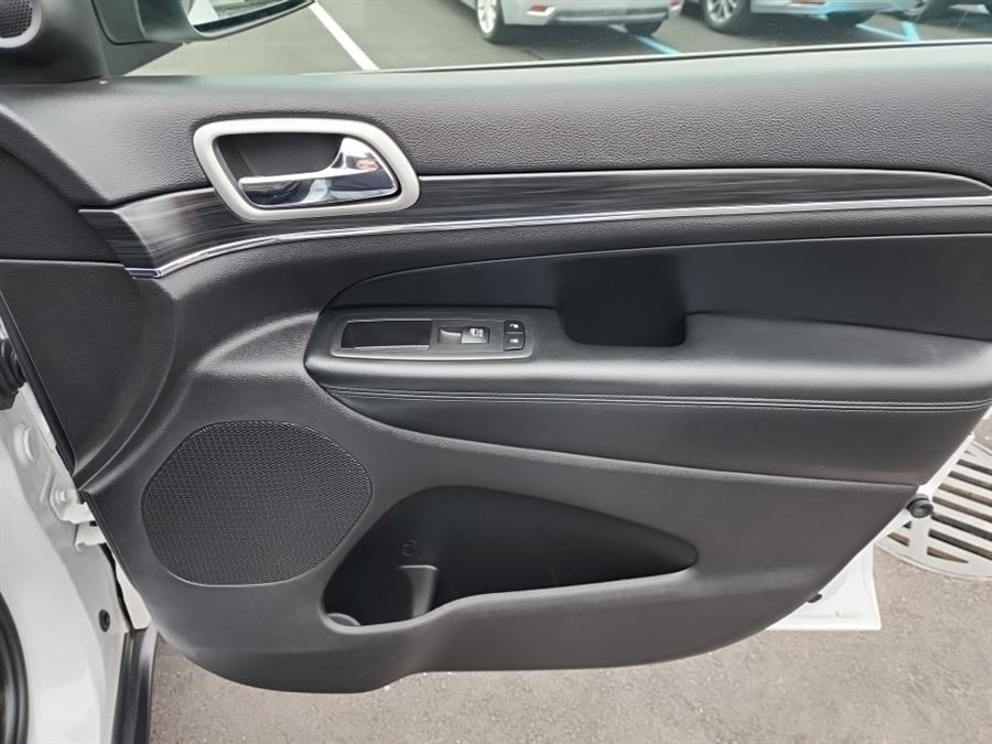2020 Jeep Grand Cherokee Limited 4x4, available for sale in Islip, New York | L.I. Auto Gallery. Islip, New York 2020 Jeep Grand Cherokee Limited 4x4, available for sale in Islip, New York | L.I. Auto Gallery. Islip, New York