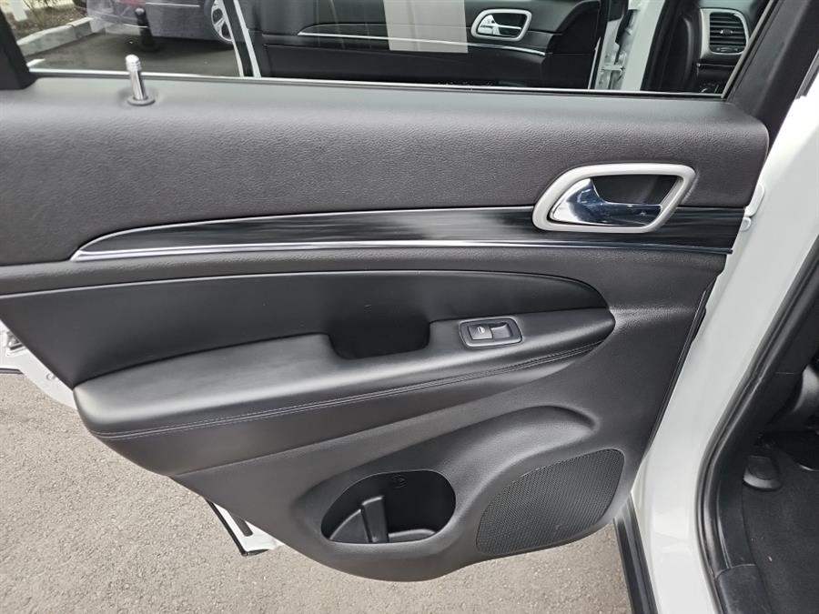 2020 Jeep Grand Cherokee Limited 4x4, available for sale in Islip, New York | L.I. Auto Gallery. Islip, New York 2020 Jeep Grand Cherokee Limited 4x4, available for sale in Islip, New York | L.I. Auto Gallery. Islip, New York