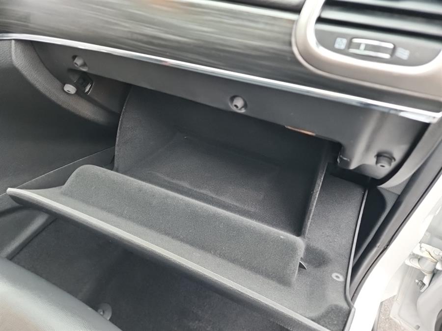 2020 Jeep Grand Cherokee Limited 4x4, available for sale in Islip, New York | L.I. Auto Gallery. Islip, New York 2020 Jeep Grand Cherokee Limited 4x4, available for sale in Islip, New York | L.I. Auto Gallery. Islip, New York