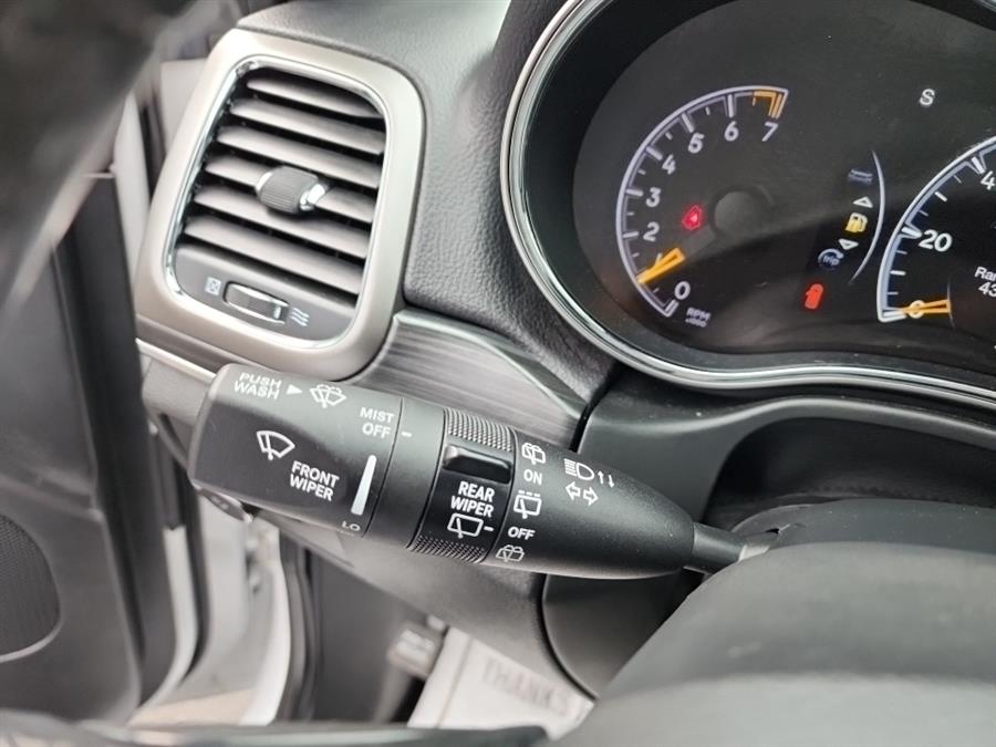 2020 Jeep Grand Cherokee Limited 4x4, available for sale in Islip, New York | L.I. Auto Gallery. Islip, New York 2020 Jeep Grand Cherokee Limited 4x4, available for sale in Islip, New York | L.I. Auto Gallery. Islip, New York