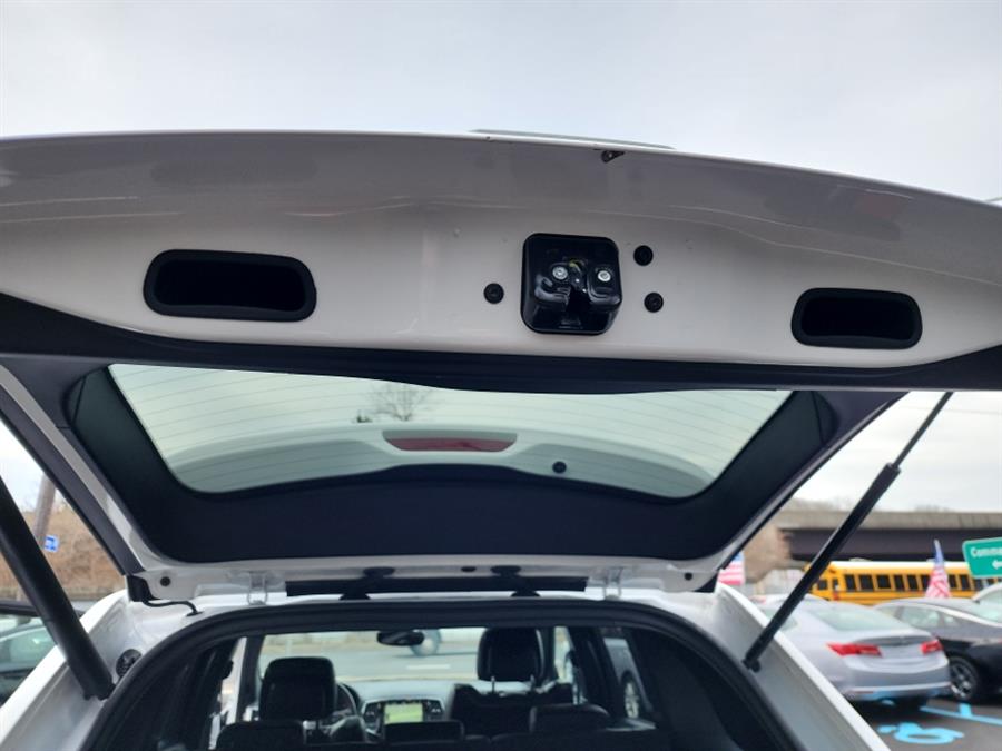 2020 Jeep Grand Cherokee Limited 4x4, available for sale in Islip, New York | L.I. Auto Gallery. Islip, New York 2020 Jeep Grand Cherokee Limited 4x4, available for sale in Islip, New York | L.I. Auto Gallery. Islip, New York