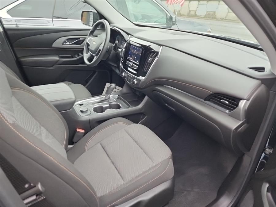 2020 Chevrolet Traverse FWD 4dr LS w/1LS, available for sale in Islip, New York | L.I. Auto Gallery. Islip, New York 2020 Chevrolet Traverse FWD 4dr LS w/1LS, available for sale in Islip, New York | L.I. Auto Gallery. Islip, New York